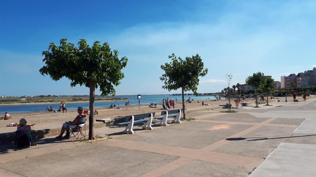 Studio Cabine Avec Jardinet A 30 M De La Plage, Au Calme. Gruissan Exterior photo